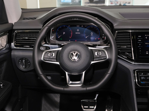 2020款改款 530 V6 四驱尊崇豪华版 中控区