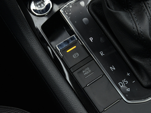 2021款330TSI 两驱尊崇旗舰版 驻车制动器