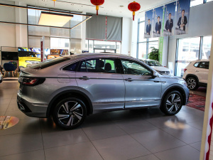 2021款330TSI 两驱越享版 整体外观