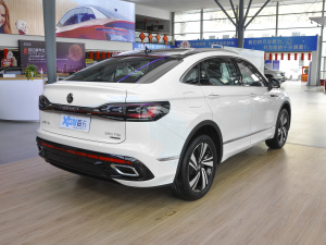2021款380TSI 四驱旗舰版 整体外观