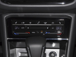 2021款380TSI 四驱旗舰版 空调调节