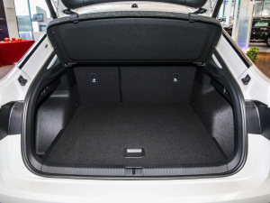 2021款330TSI 两驱越享版 行李厢空间