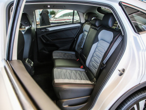2021款330TSI 两驱越享版 后排座椅