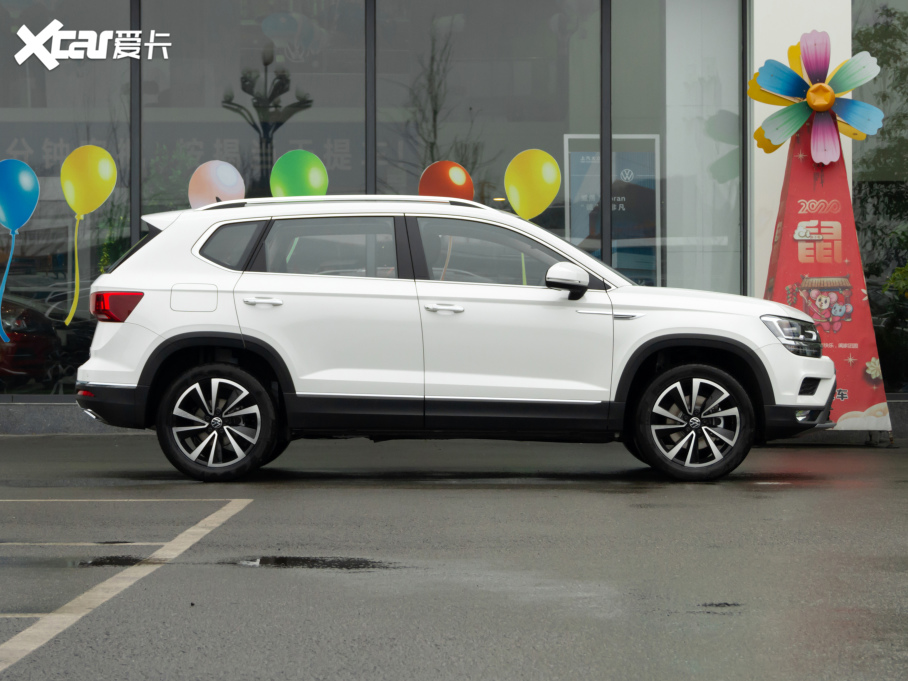 2021; 330TSI (q)APLUS