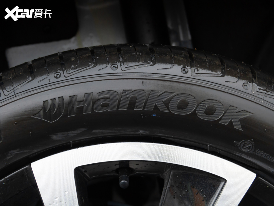 2021; 330TSI (q)APLUS