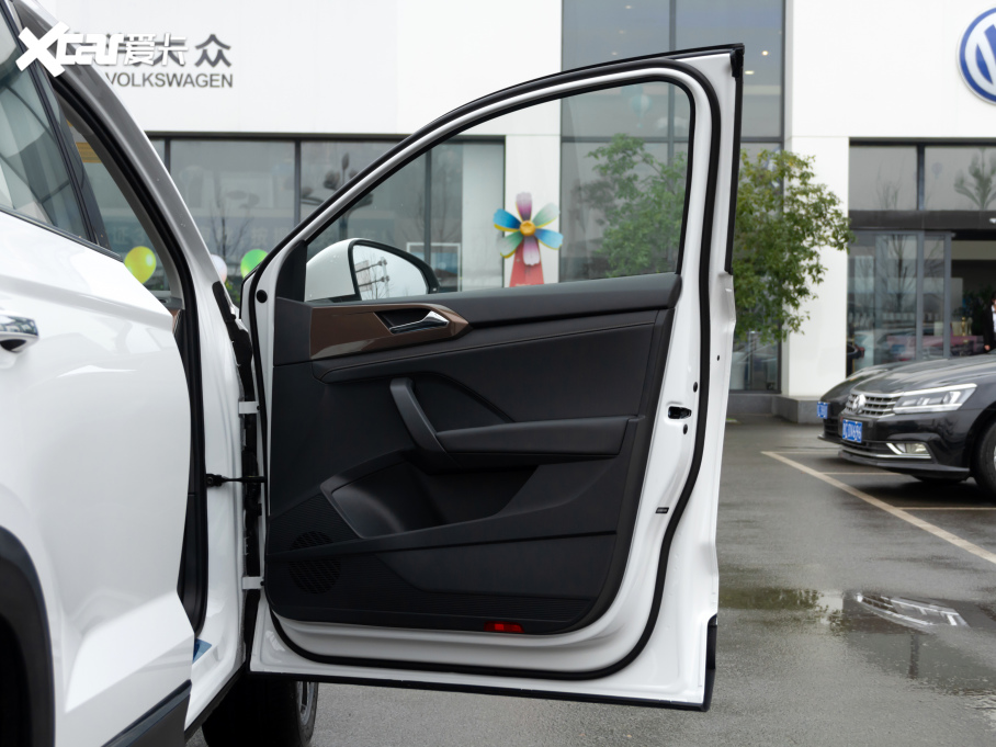 2021; 330TSI (q)APLUS