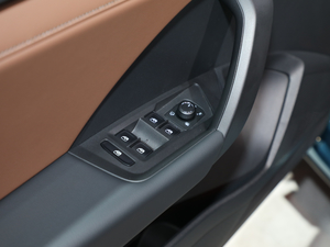 2021330TSI (q)Ş {܇ƅ^(q)	