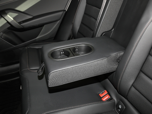 2021款280TSI 豪华版PLUS 后排中央扶手