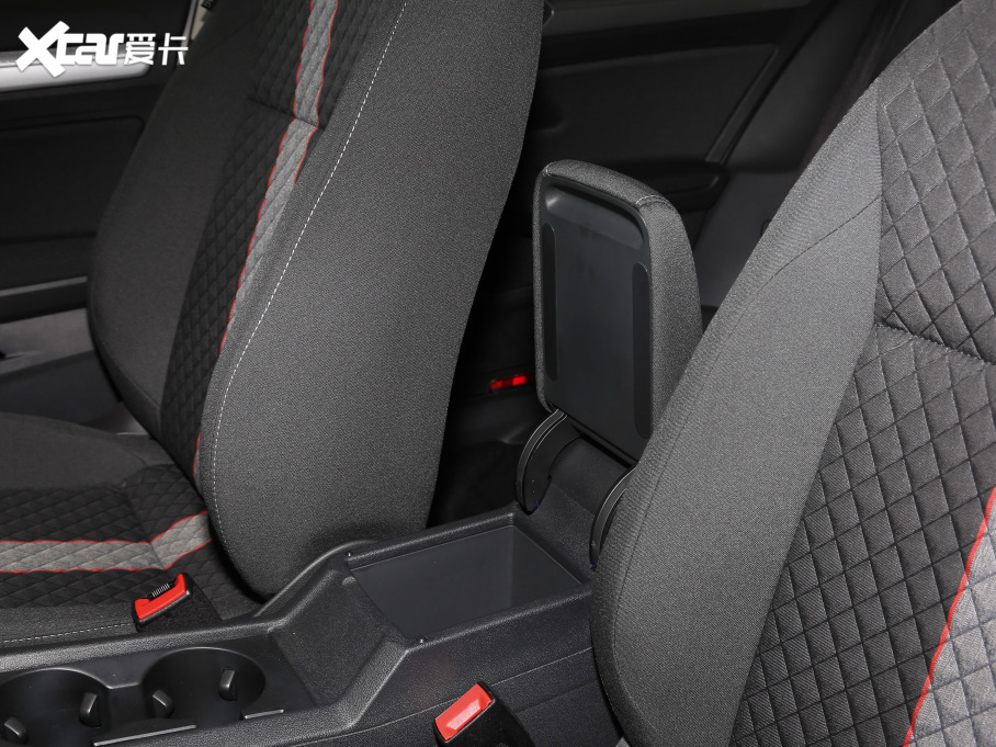 2021 230TSI DSGL(fng)а