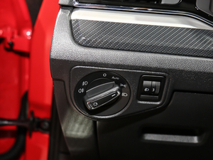 2021280TSI DSGAӰ п؅^