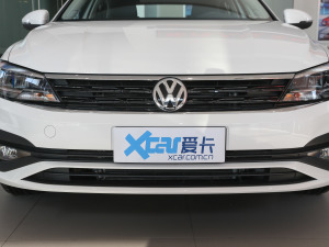 2021款230TSI DSG风尚版 中网