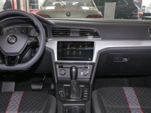 2021款230TSI DSG风尚版 中控台
