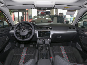 2021款230TSI DSG风尚版 内饰全景