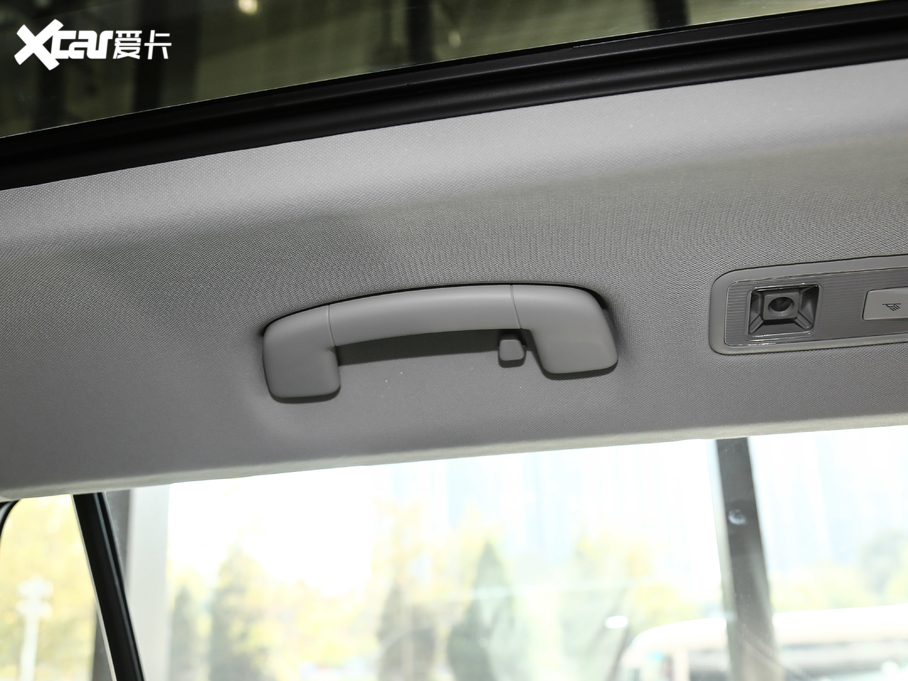 2021;^L 330TSI Ş  R-Line