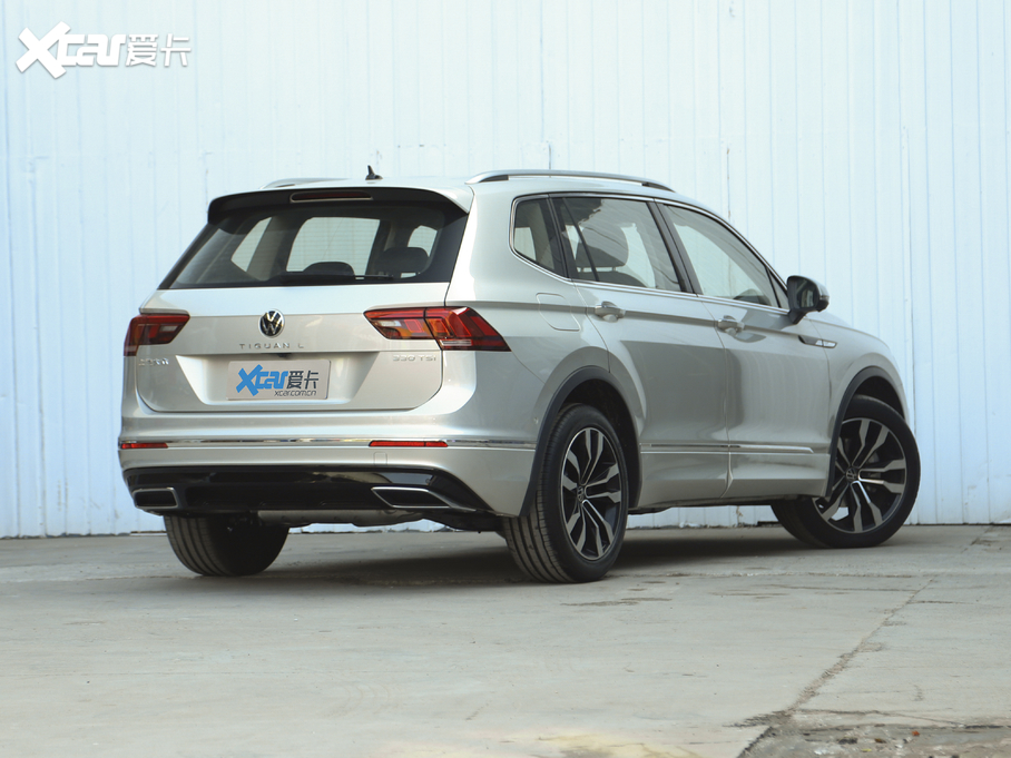 2021;^L 330TSI Խ R-Line