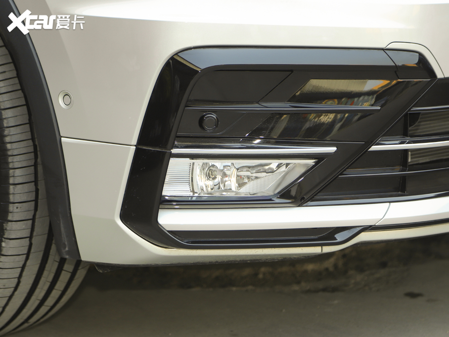 2021;^L 330TSI Խ R-Line