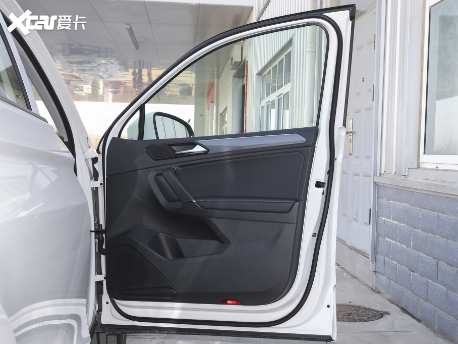 2021;^L 380TSI Խ R-Line 7