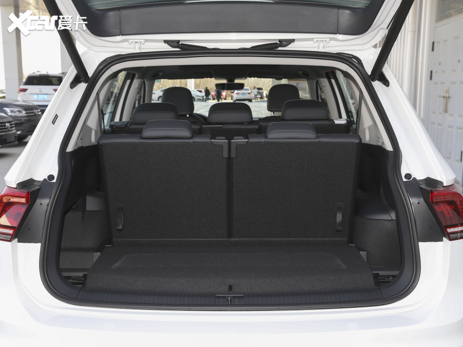 2021;^L 380TSI Խ R-Line 7