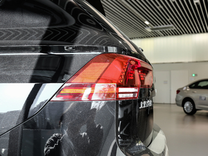 2021330TSI Ş  R-Line ^