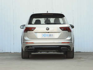 2021款330TSI 越享版 R-Line 正后	