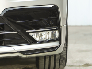 2021款330TSI 越享版 R-Line 前雾灯