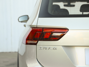 2021330TSI Խ R-Line ^