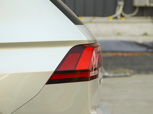 2021330TSI Խ R-Line ^