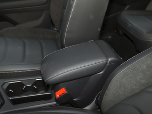 2021330TSI Խ R-Line 