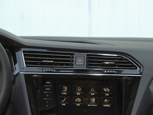 2021330TSI Խ R-Line {L