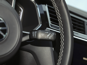 2021330TSI Խ R-Line п؅^