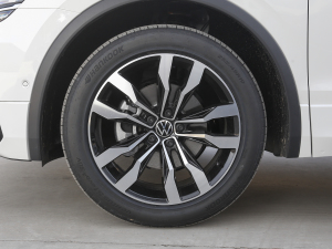 2021款380TSI 四驱越享版 R-Line 7座 轮圈
