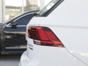 2021380TSI (q)Խ R-Line 7 (ji)^