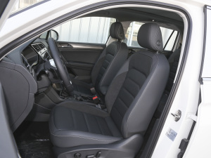 2021380TSI Խ R-Line 7 {