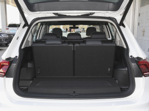 2021380TSI Խ R-Line 7 g