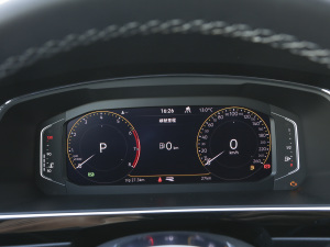 2021380TSI Խ R-Line 7 п؅^(q)