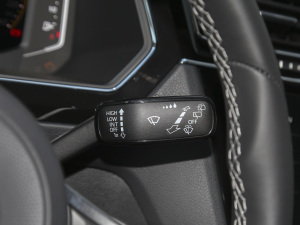 2021380TSI (q)Խ R-Line 7 п؅^(q)