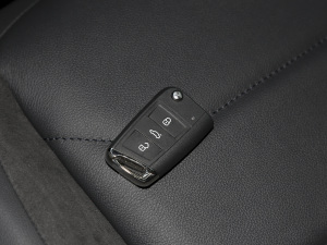 2021380TSI (q)Խ R-Line 7 