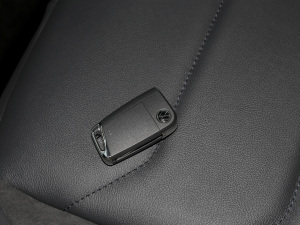 2021380TSI Խ R-Line 7 