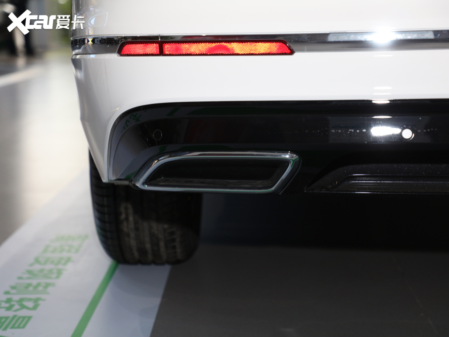 2021;^LԴ 430 PHEV F