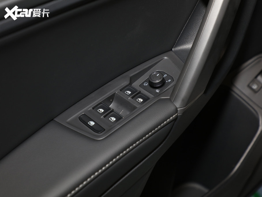 2021;^LԴ 430 PHEV F