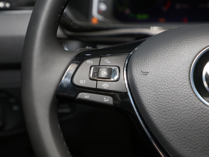 2021430 PHEV F п؅^