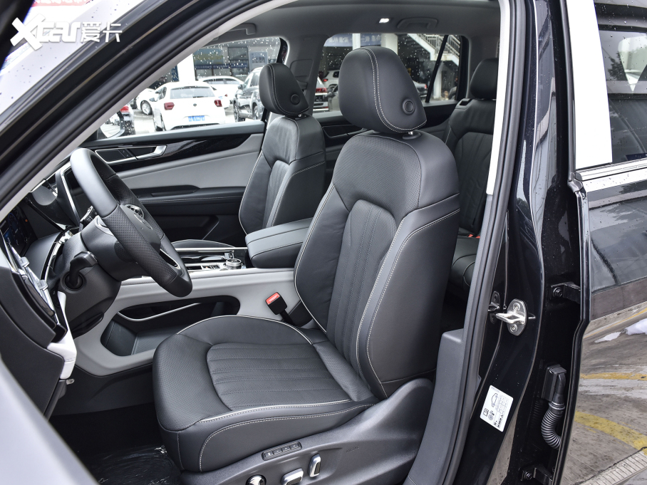 2021��;�� 530 V6 �����A��