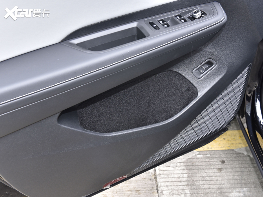 2021��;�� 530 V6 �����A��