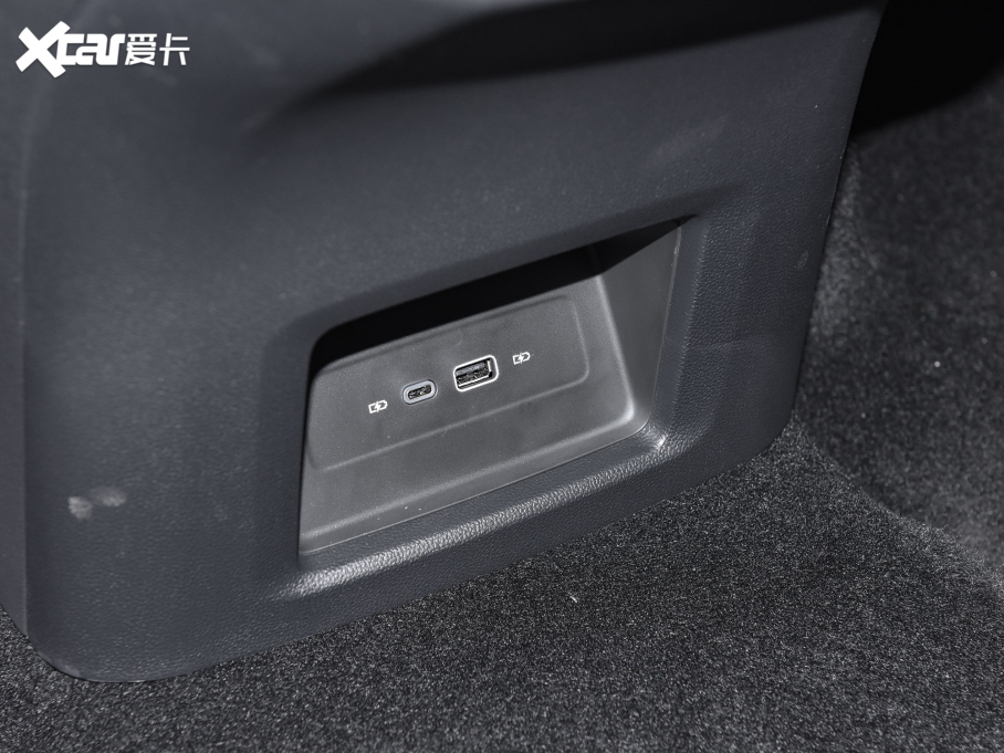 2021��;�� 530 V6 �����A��