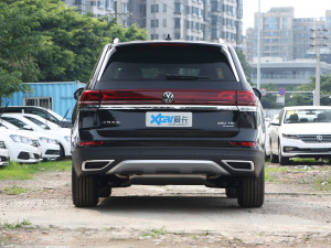 2021款380TSI 豪华版 正后	