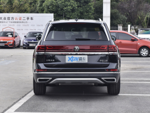 2021款530 V6 尊崇豪华版 正后	