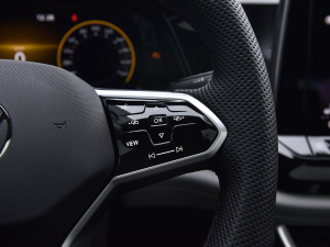 2021530 V6 A п؅^(q)