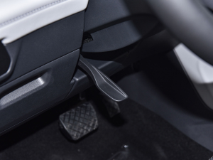 2021530 V6 A п؅^(q)