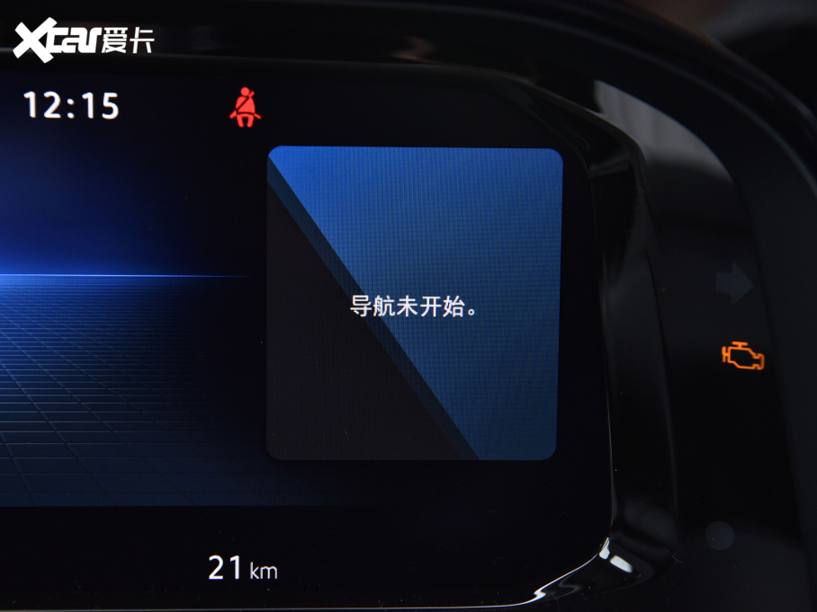 2021��;��X 530 V6 �����A��