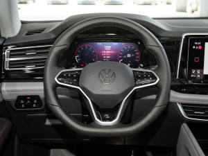2021款380TSI 尊崇旗舰版 方向盘